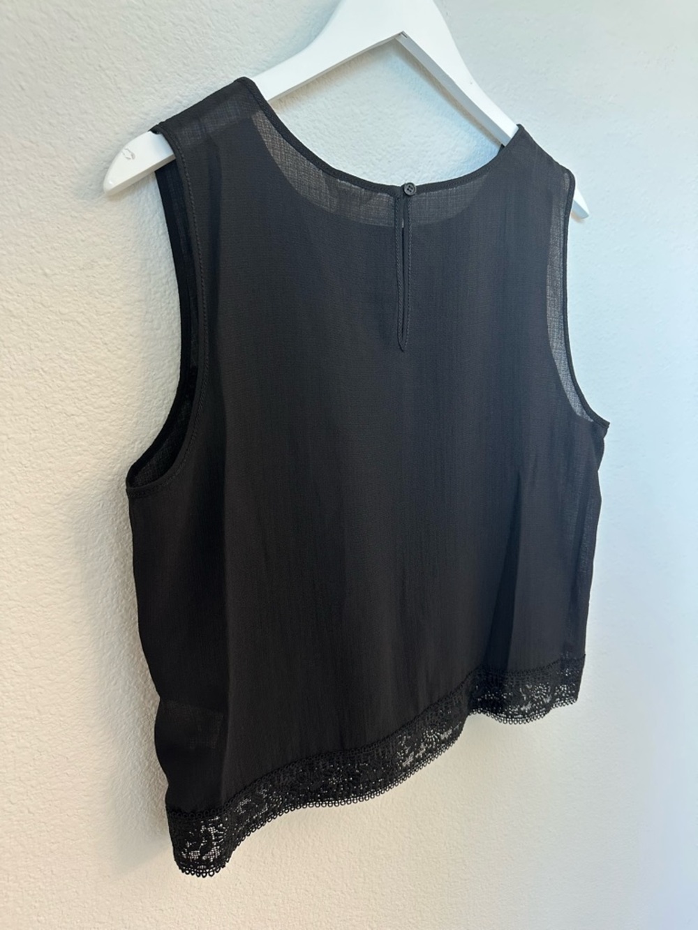 New! MAX STUDIO Pintucked Floral Lace Sheer Tank - Picture 12 of 16